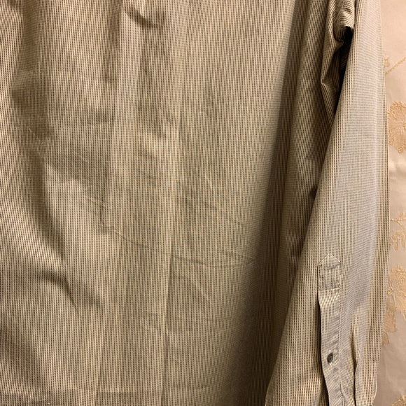 [L] Hugo Boss Men’s Dress Shirt - Picture 7 of 7